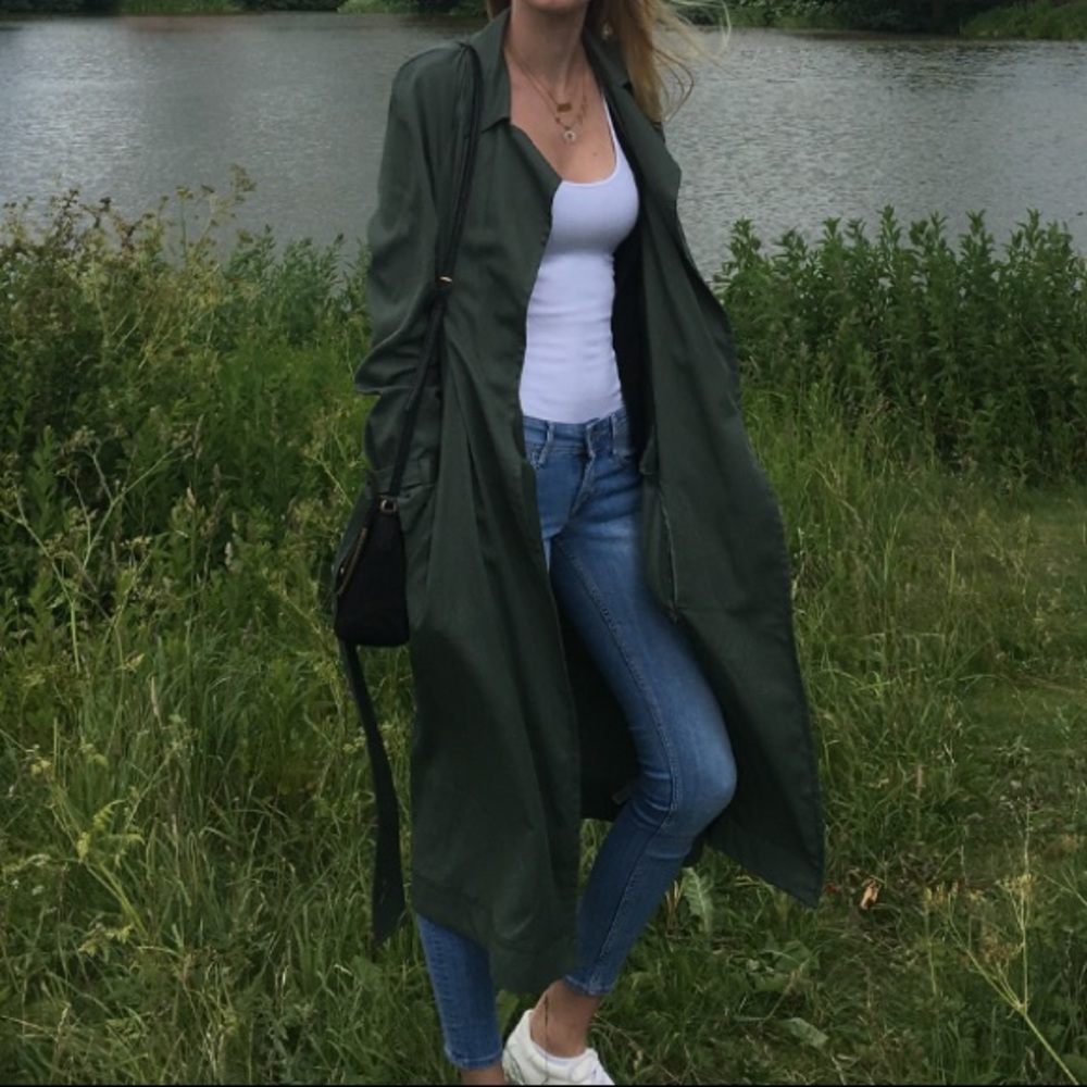 Light weight trench coat